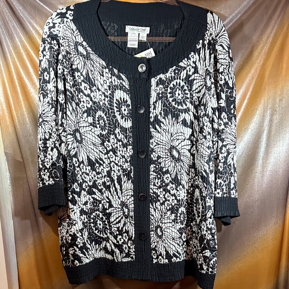 Coldwater Creek Large wrinkle free Black and White Floral Button Cardigan. E2